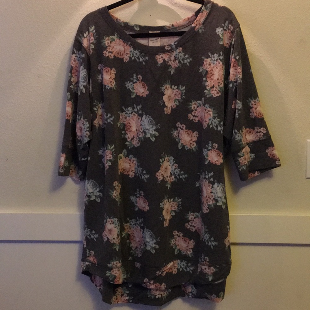 Lightweight sweatshirt floral tunic